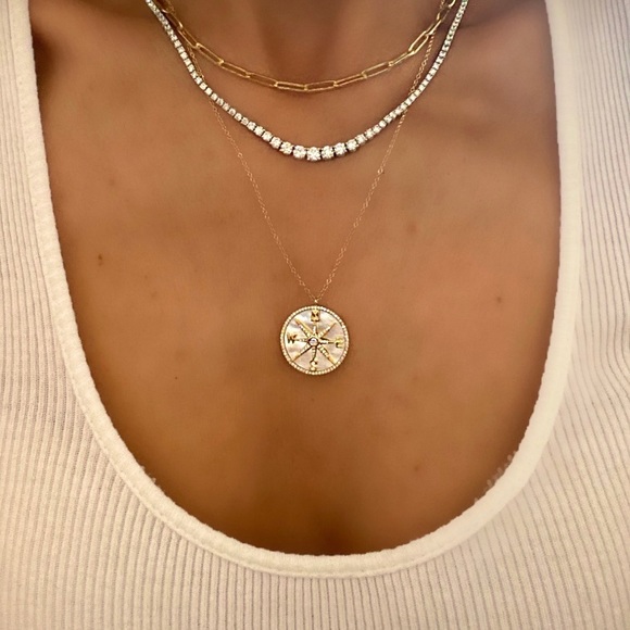 New! 14k and diamond compass pendant - Picture 3 of 11